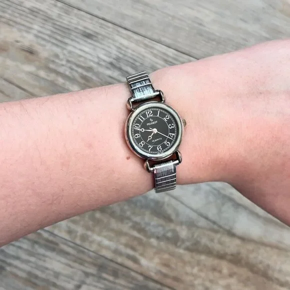 Peugeot Petite Black Dial Watch Silver Stretch Band Quartz Classic Vintage - Picture 3 of 5